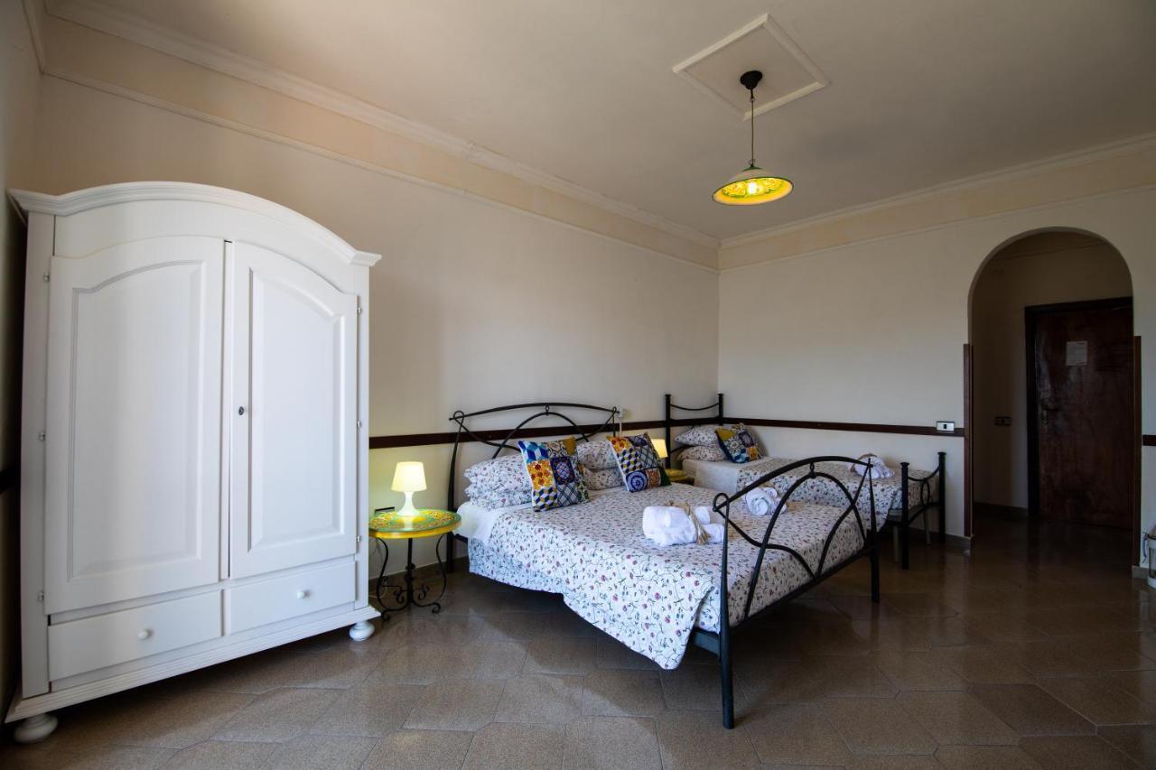 Bed and Breakfast Madonna Della Scala Кастеллабате Экстерьер фото