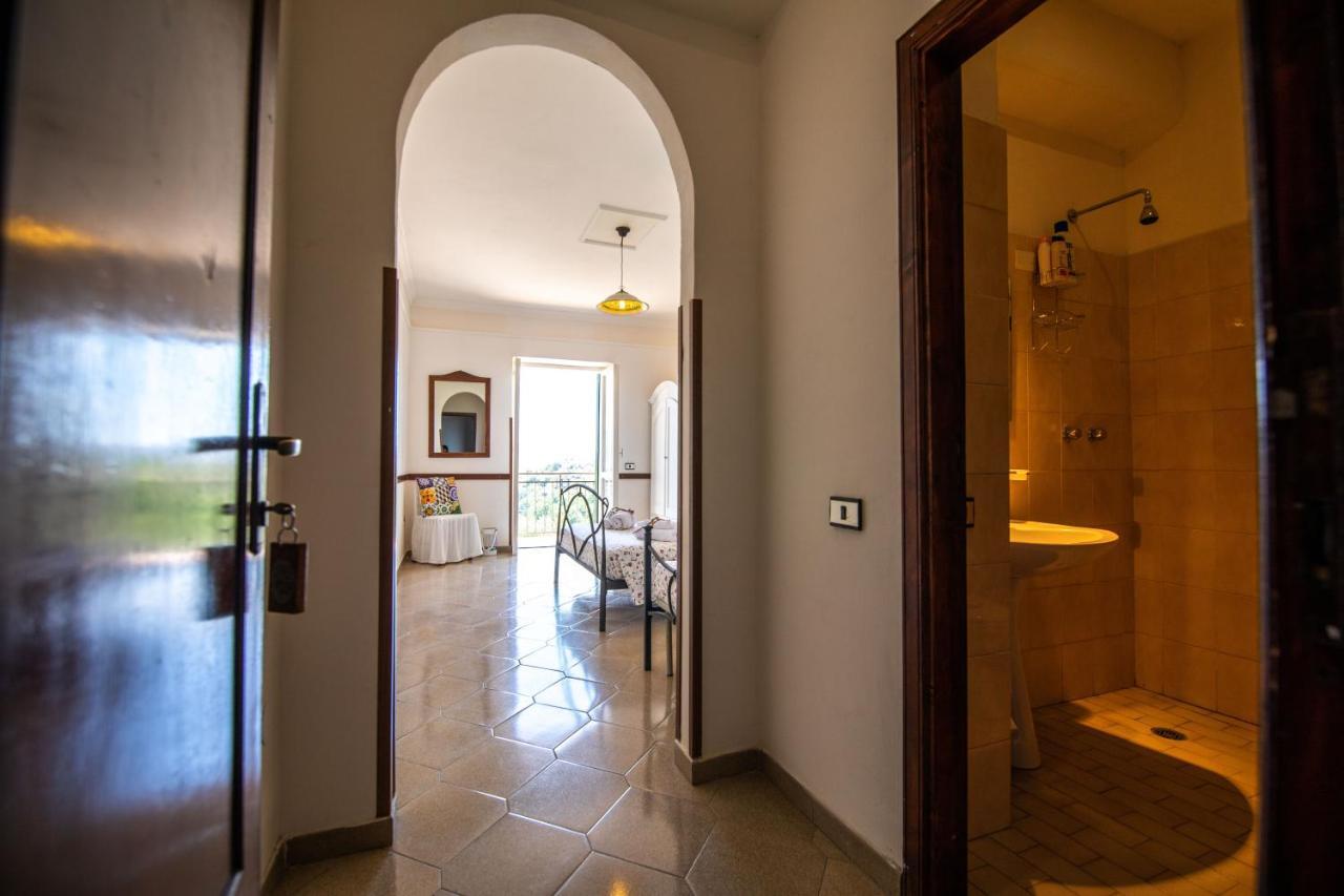 Bed and Breakfast Madonna Della Scala Кастеллабате Экстерьер фото